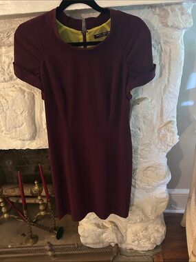 Burgandy Short-Sleeve Shift Dress